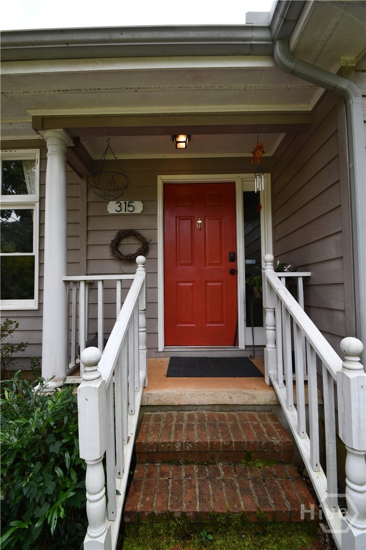 315 Rocky Drive
