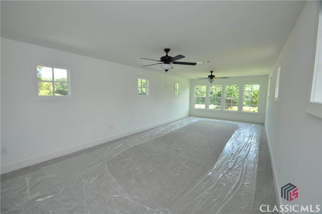 159 S Main St