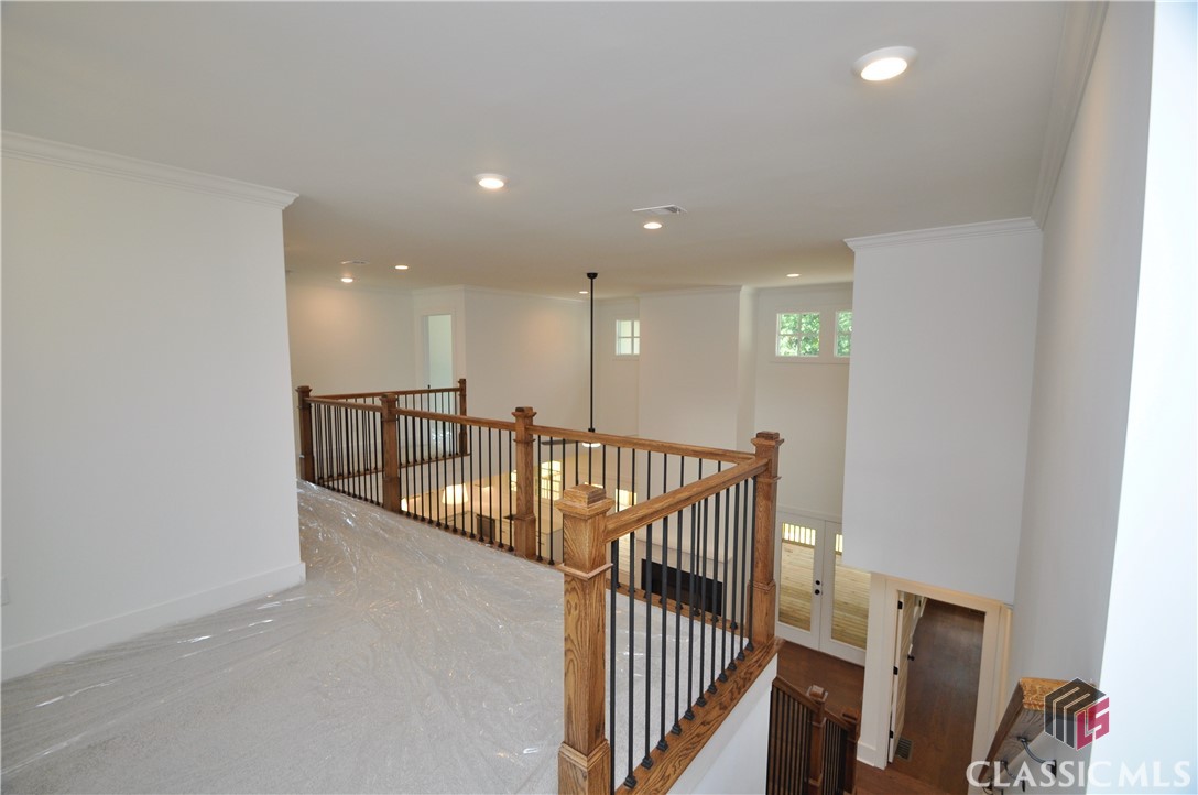 159 S Main St