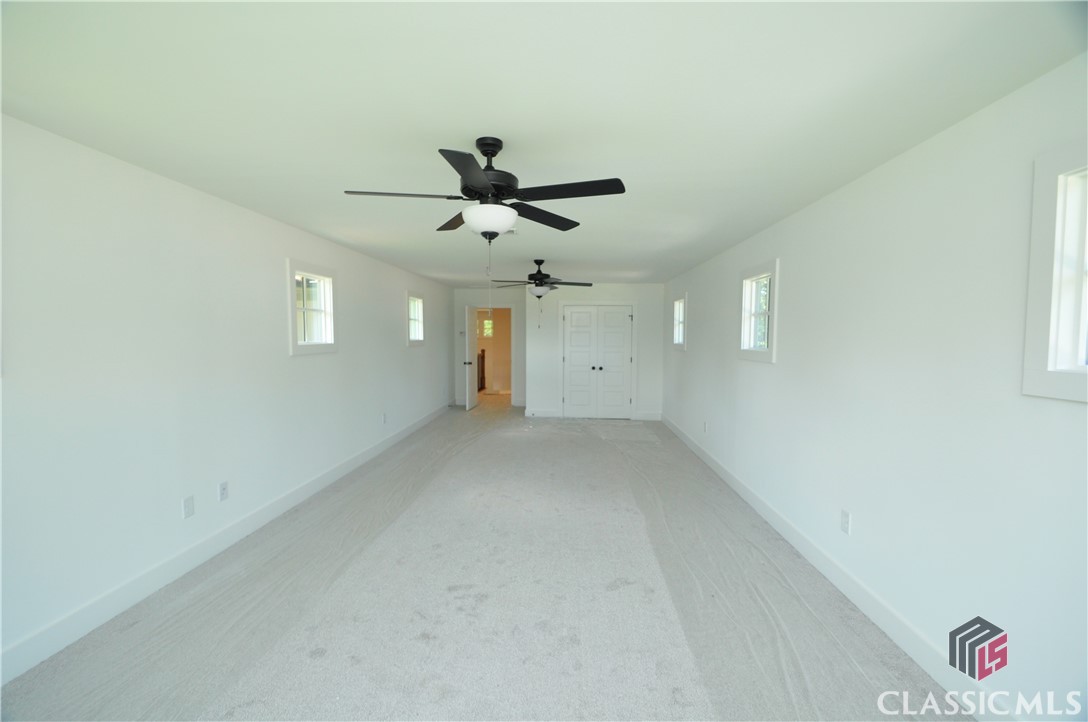 159 S Main St