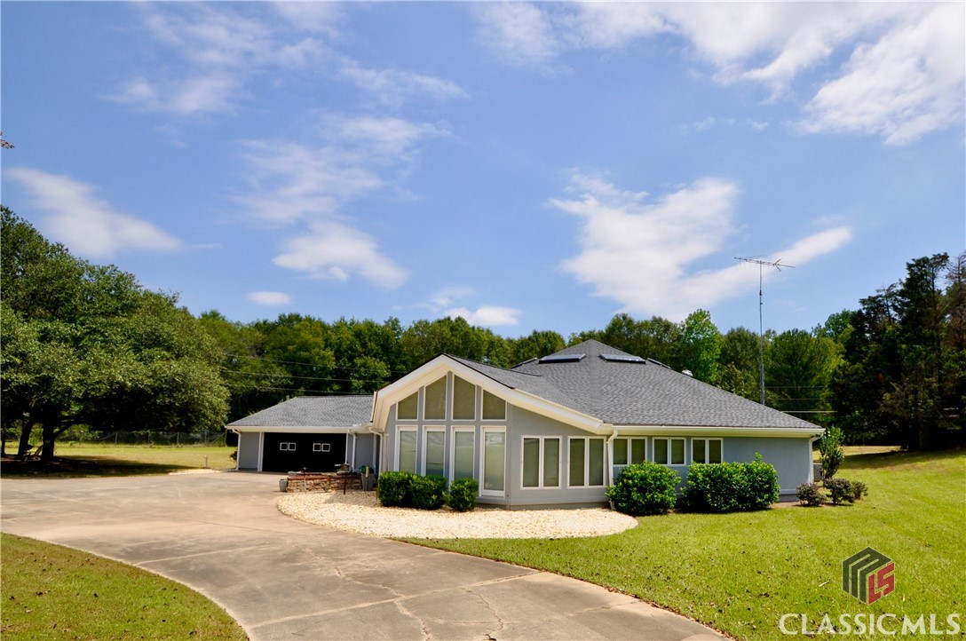 1250 Pete Dickens Road