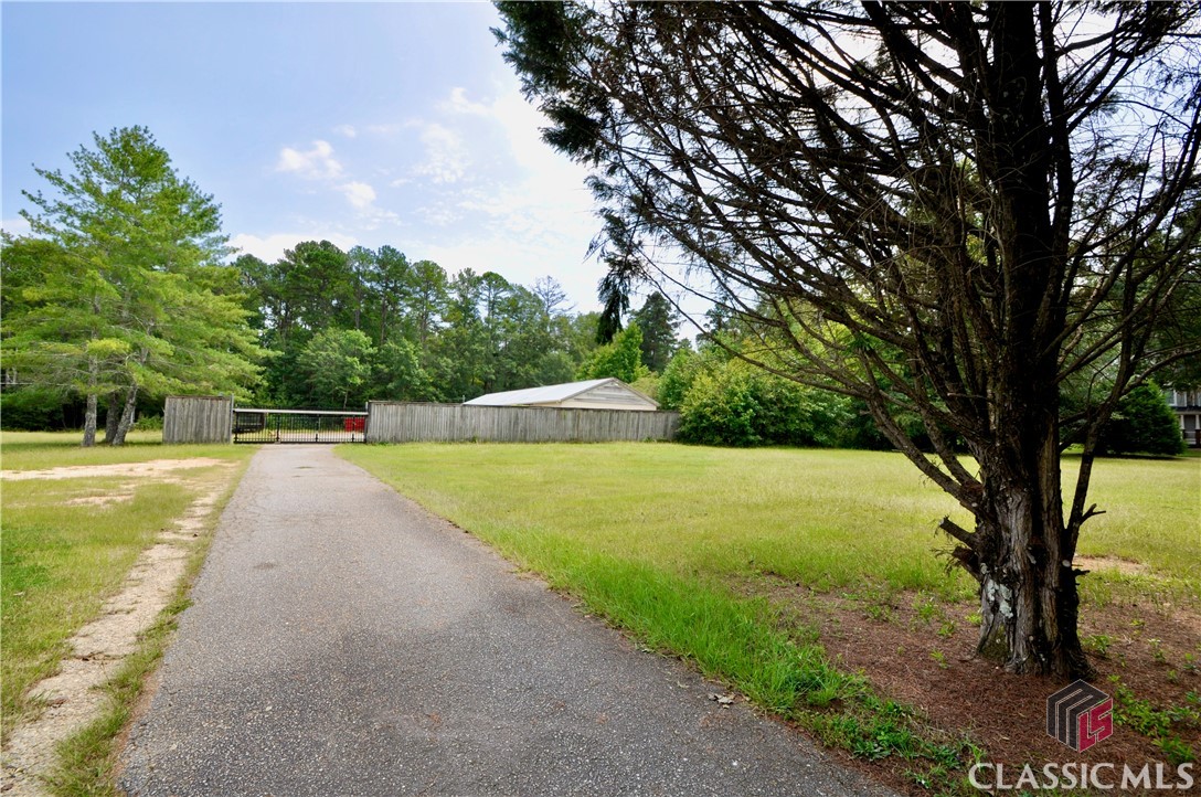 1250 Pete Dickens Road