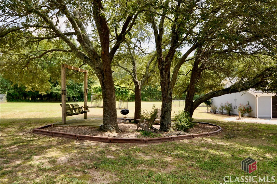 1250 Pete Dickens Road