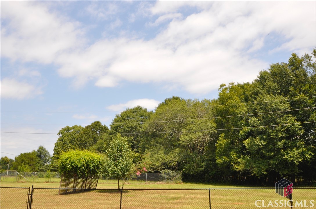 1250 Pete Dickens Road