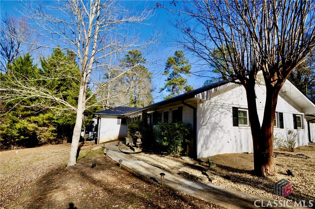 500 West Lake Drive