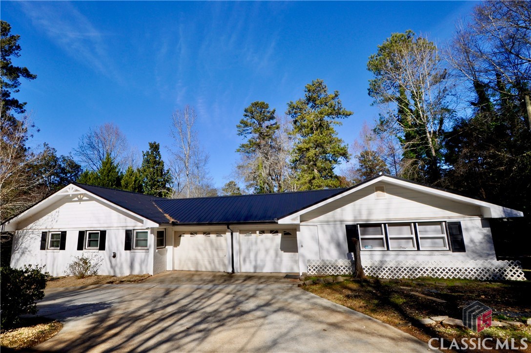 500 West Lake Drive