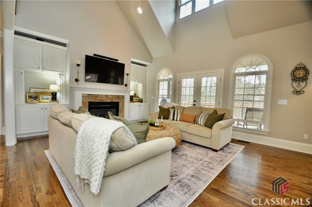 1070 Lexington Court
