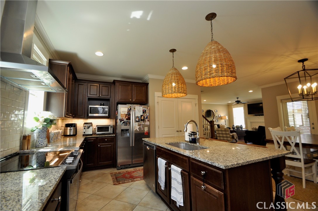 150 Red Bluff Drive
