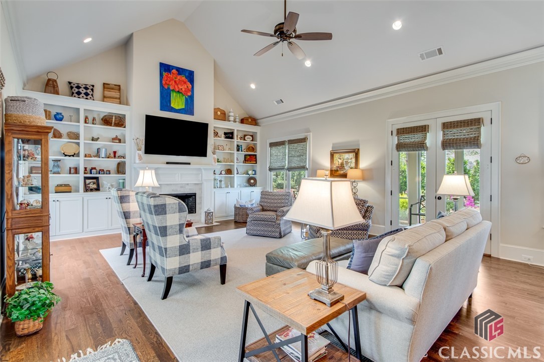 2616 Bent Pine Drive