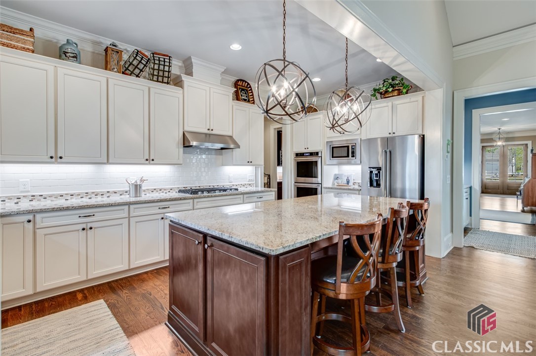 2616 Bent Pine Drive