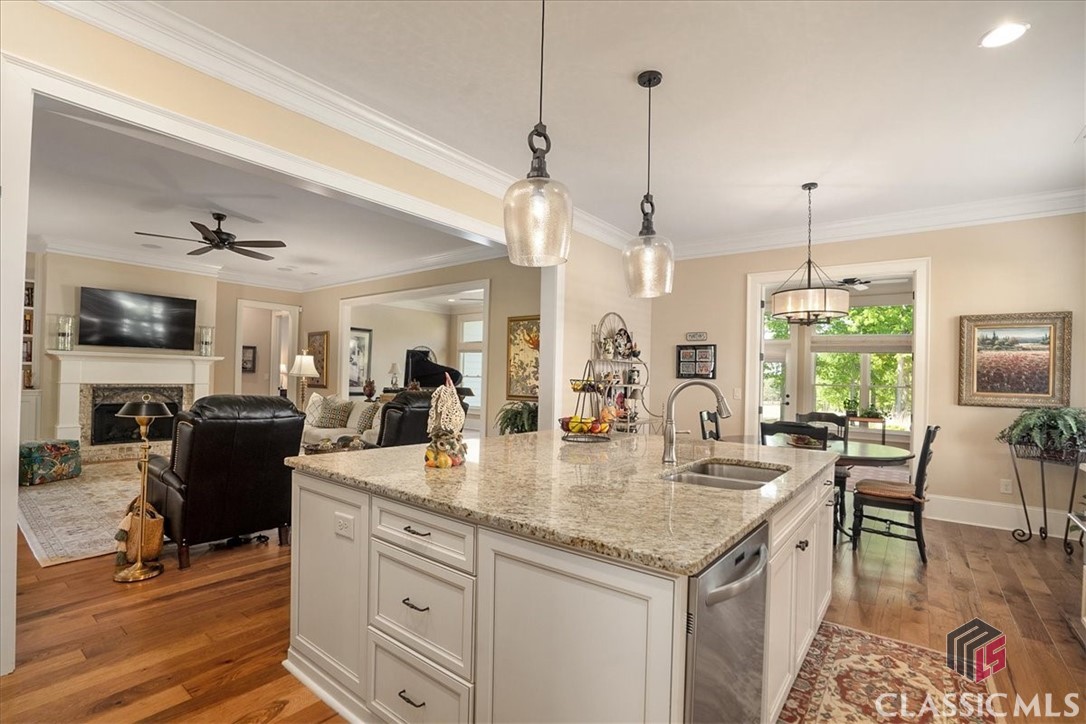 2810 Kestrel Drive
