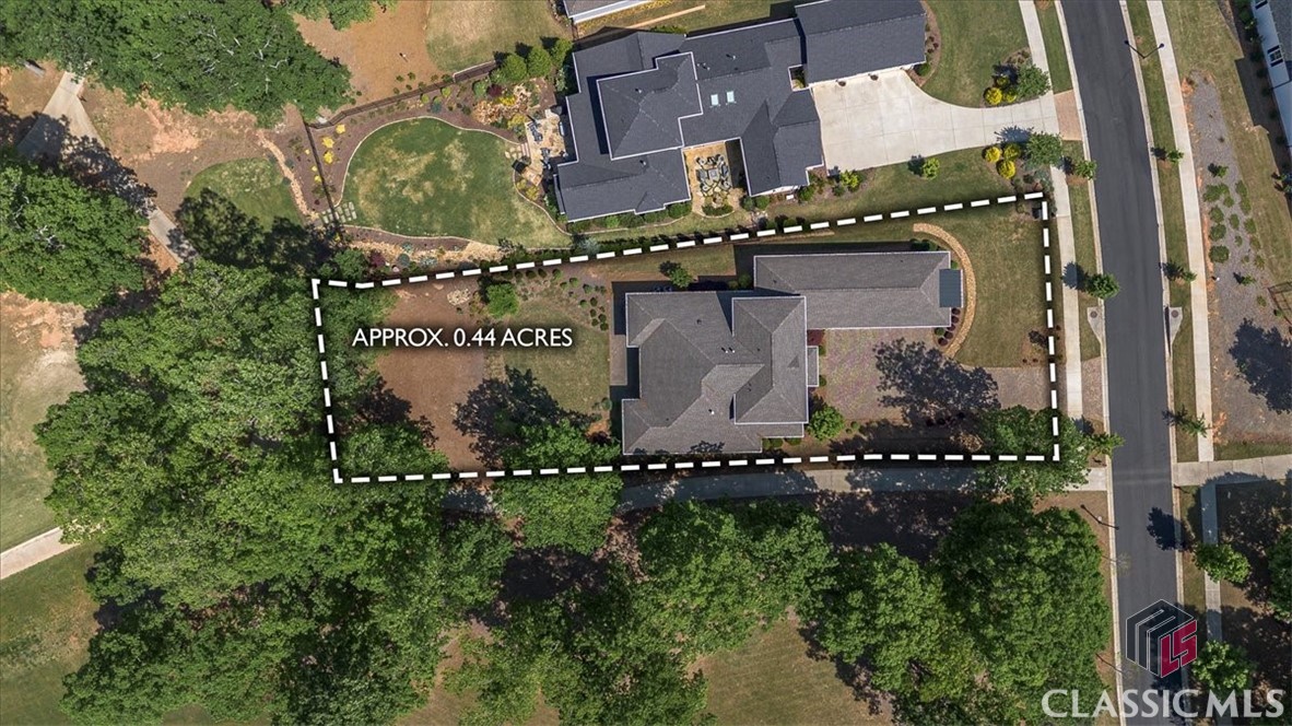 2810 Kestrel Drive