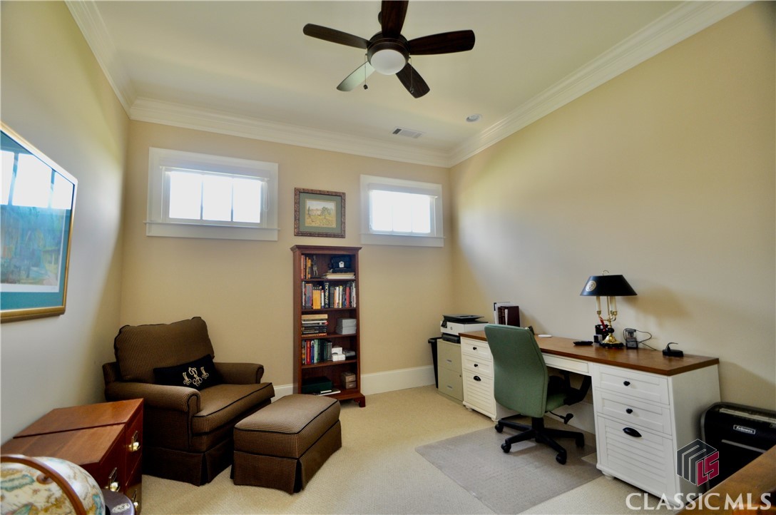 2810 Kestrel Drive