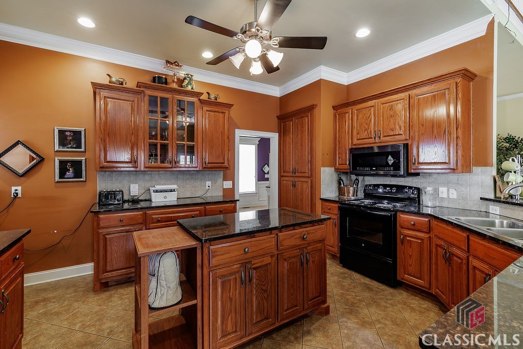 36 blackthorn Road
