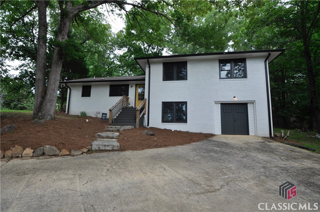 225 Sherwood Drive
