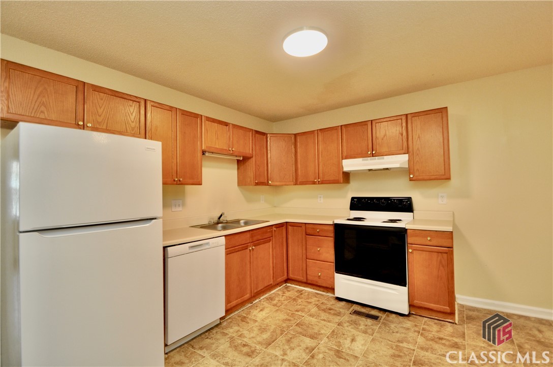 1824 Cedar Shoals Drive