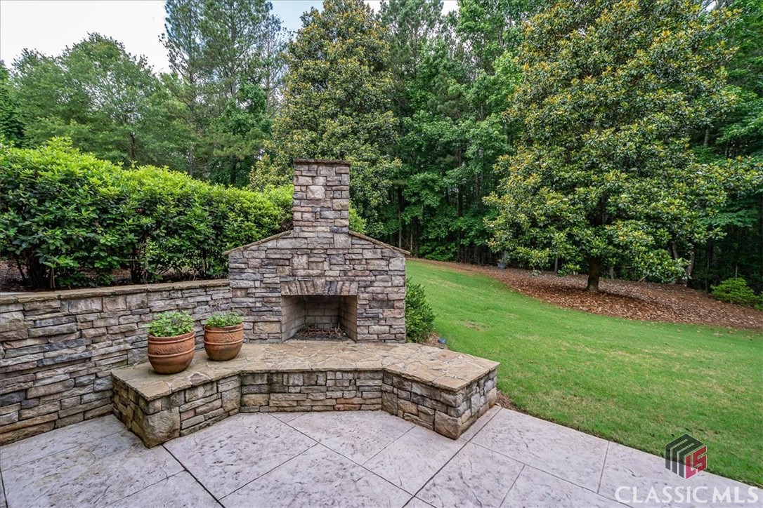 2481 Lakewood Manor Drive