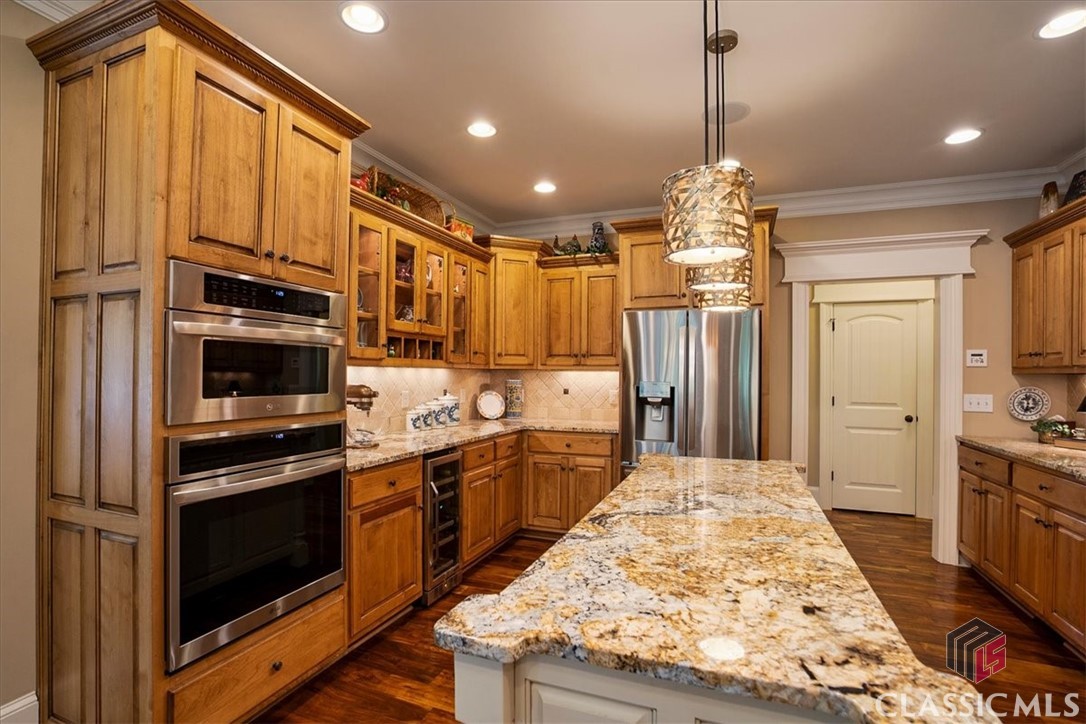 2481 Lakewood Manor Drive