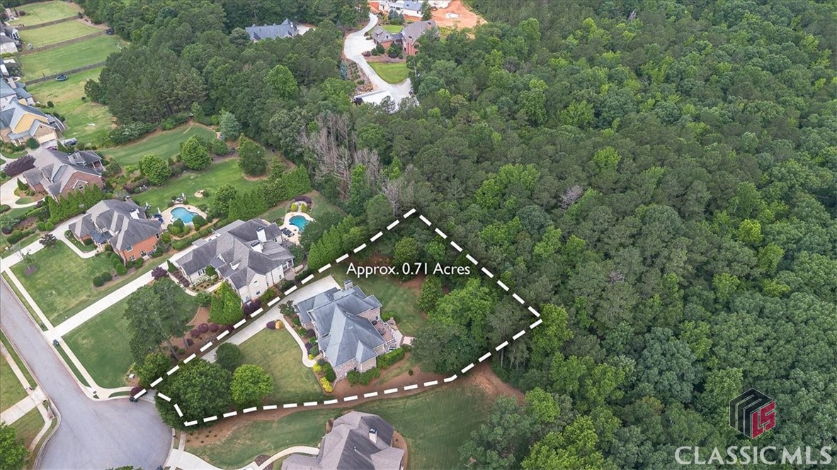2481 Lakewood Manor Drive