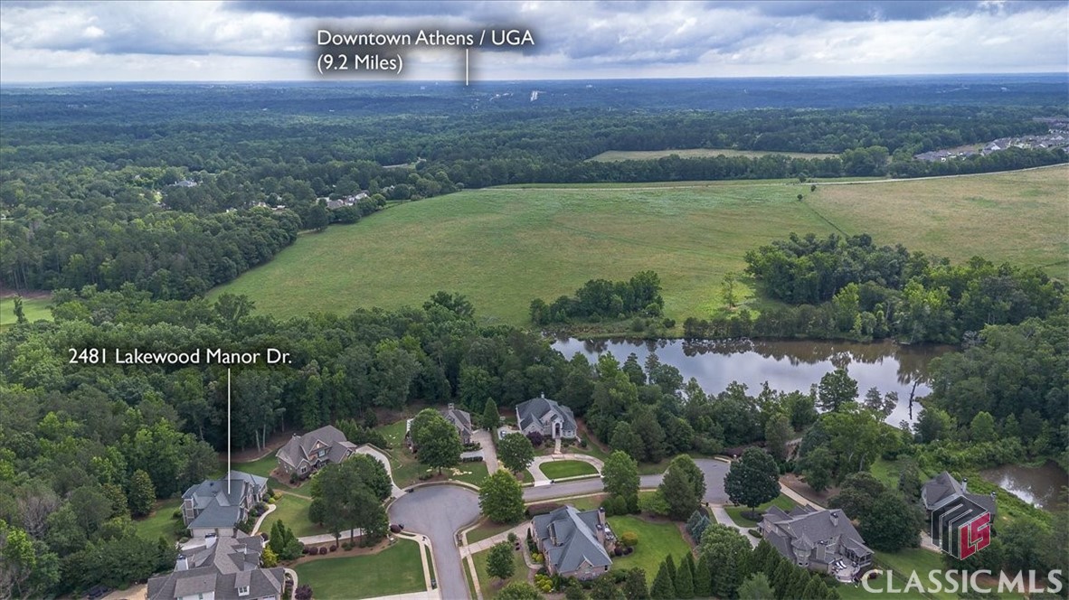 2481 Lakewood Manor Drive