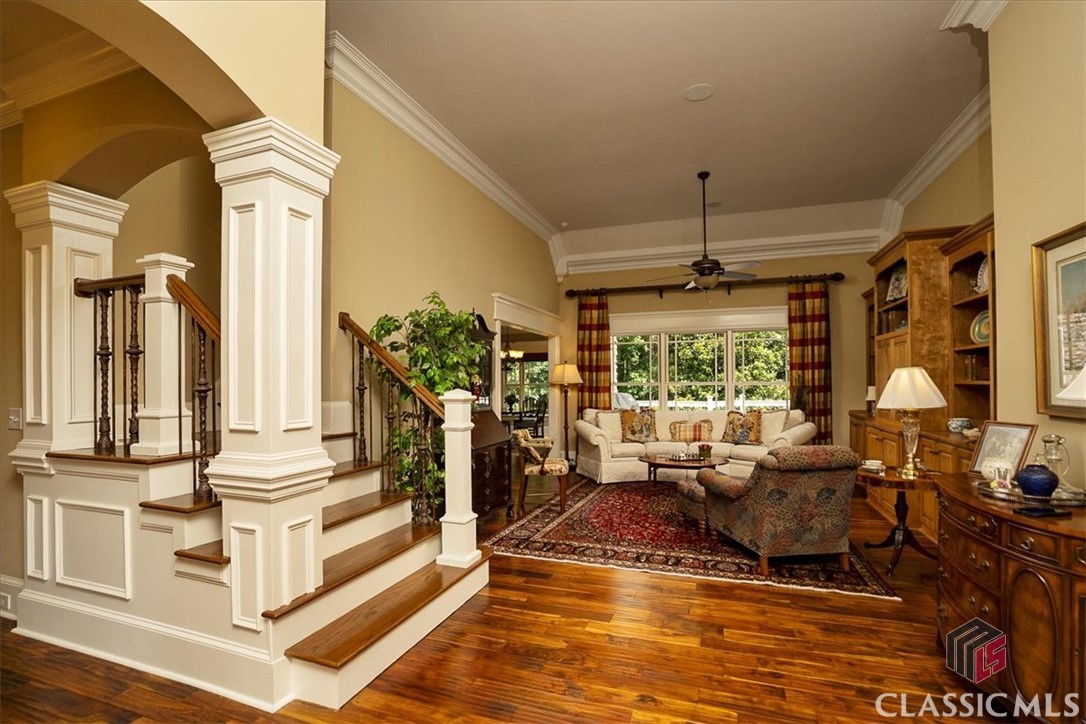 2481 Lakewood Manor Drive