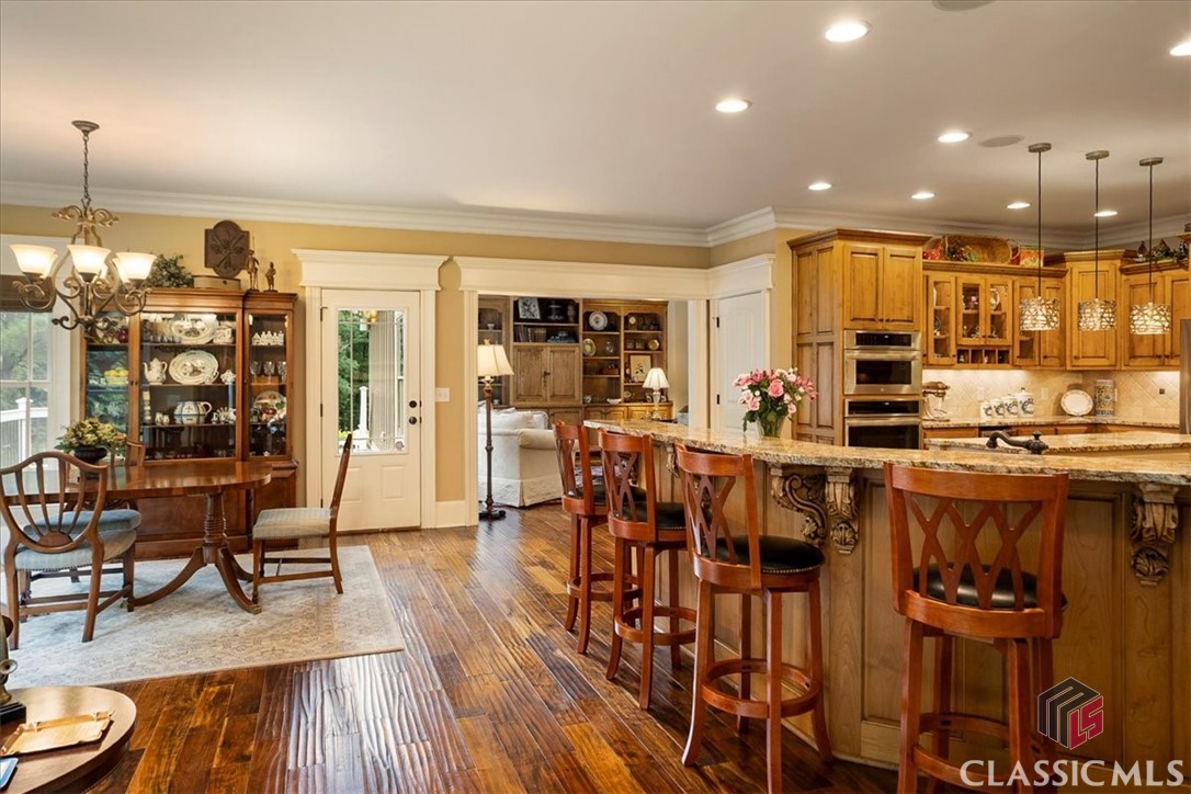 2481 Lakewood Manor Drive