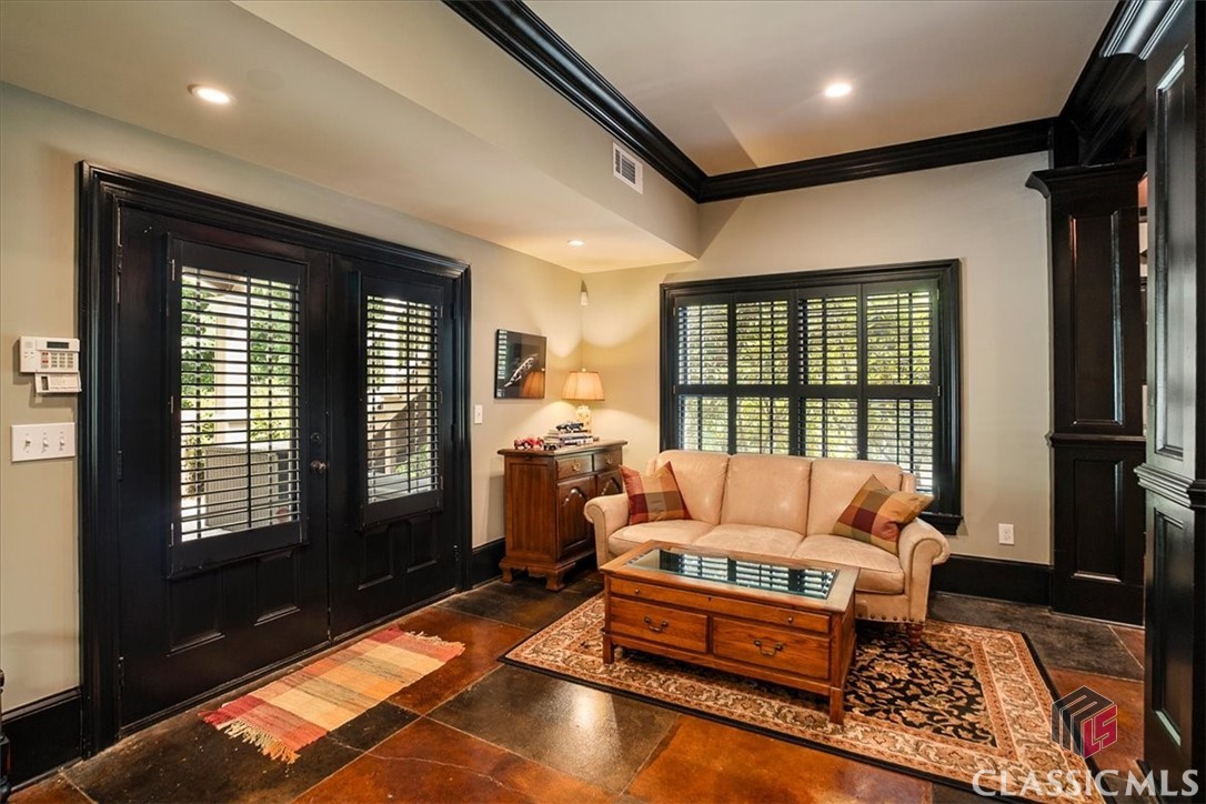 2481 Lakewood Manor Drive