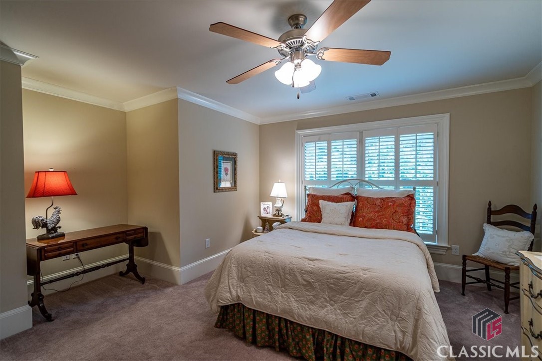 2481 Lakewood Manor Drive