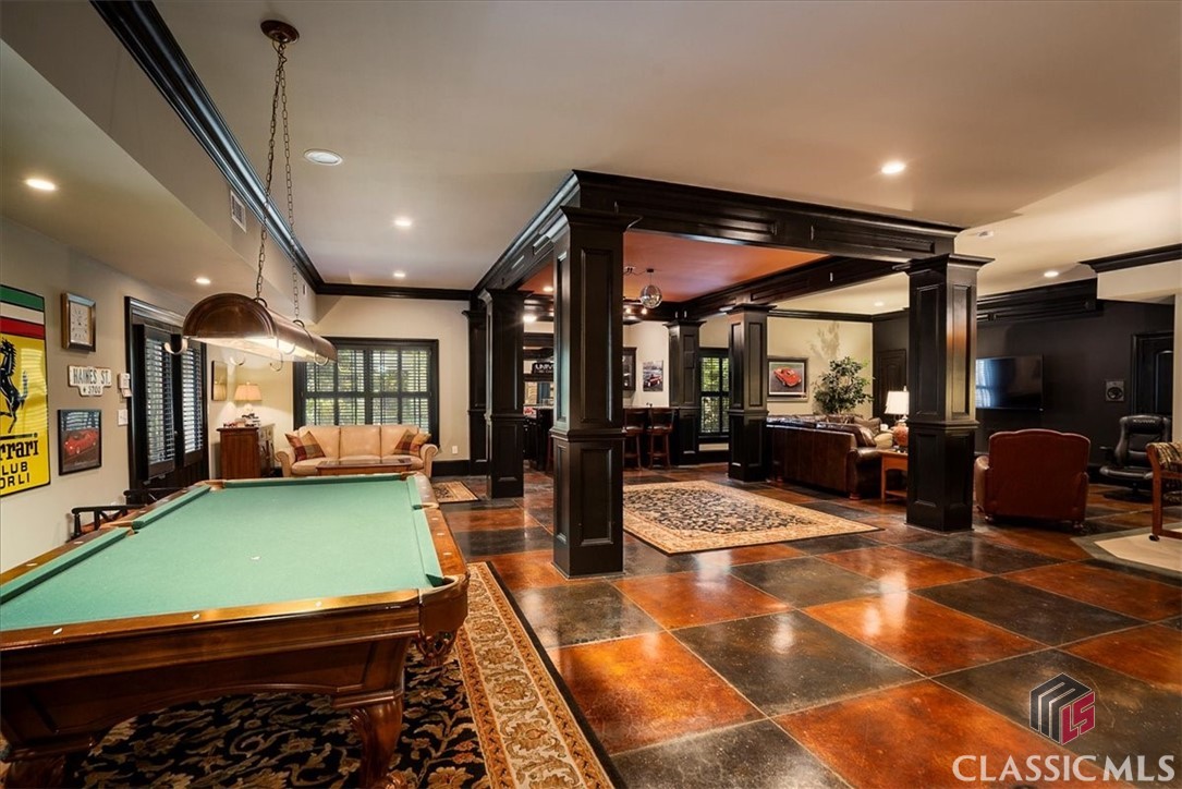 2481 Lakewood Manor Drive