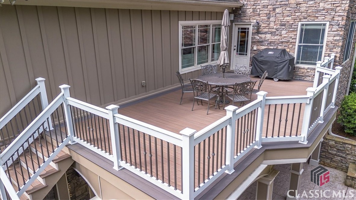 2481 Lakewood Manor Drive