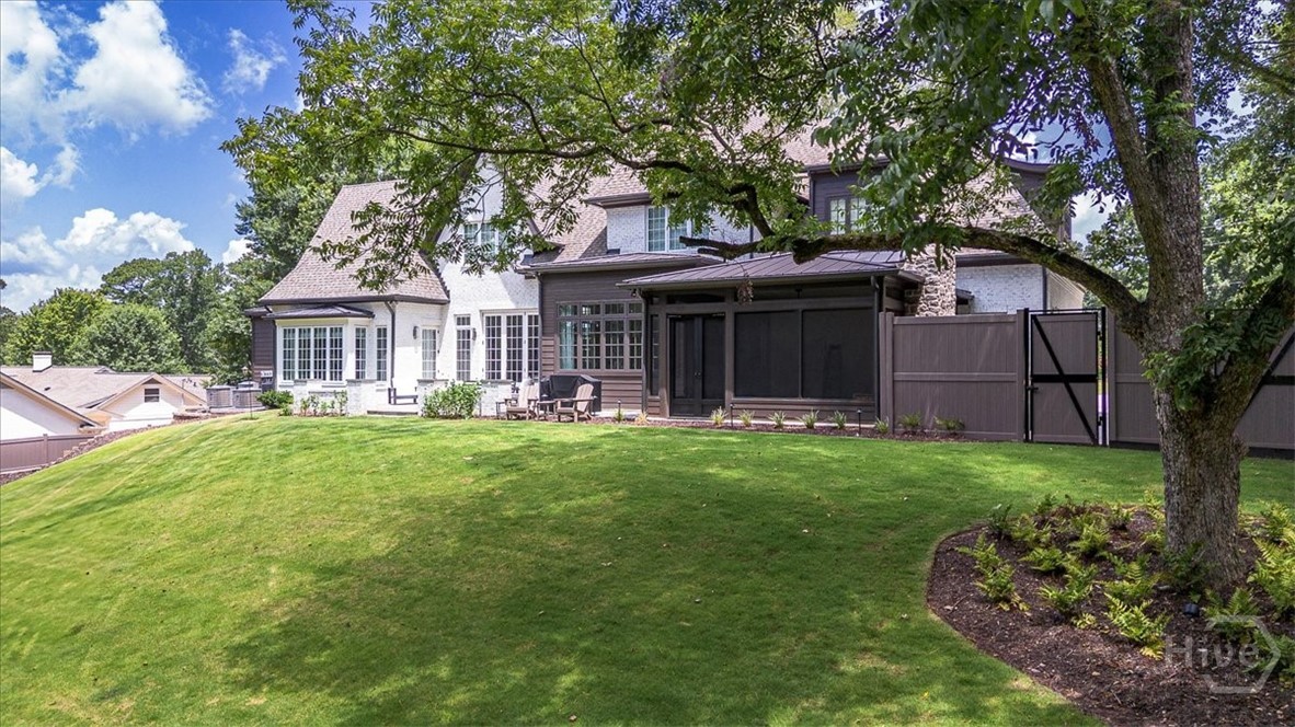 415 Westview Drive
