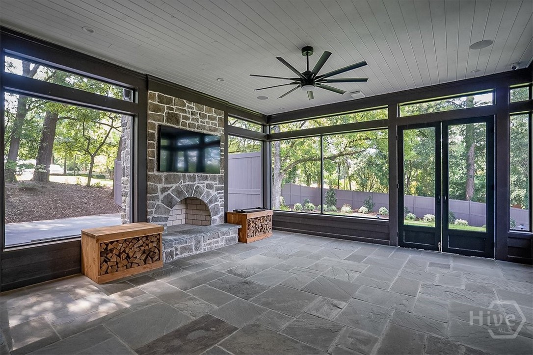 415 Westview Drive