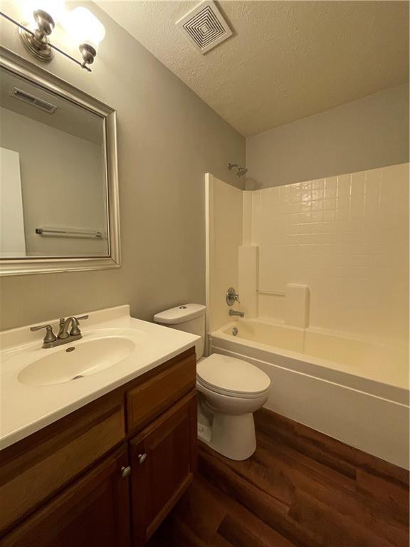 1631 River Shore Parkway