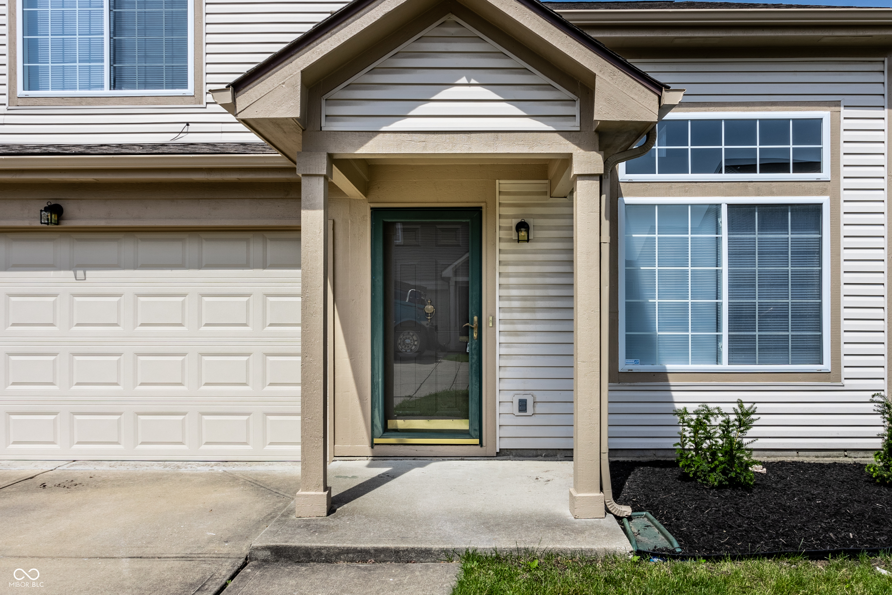 6596 Dunsdin Drive