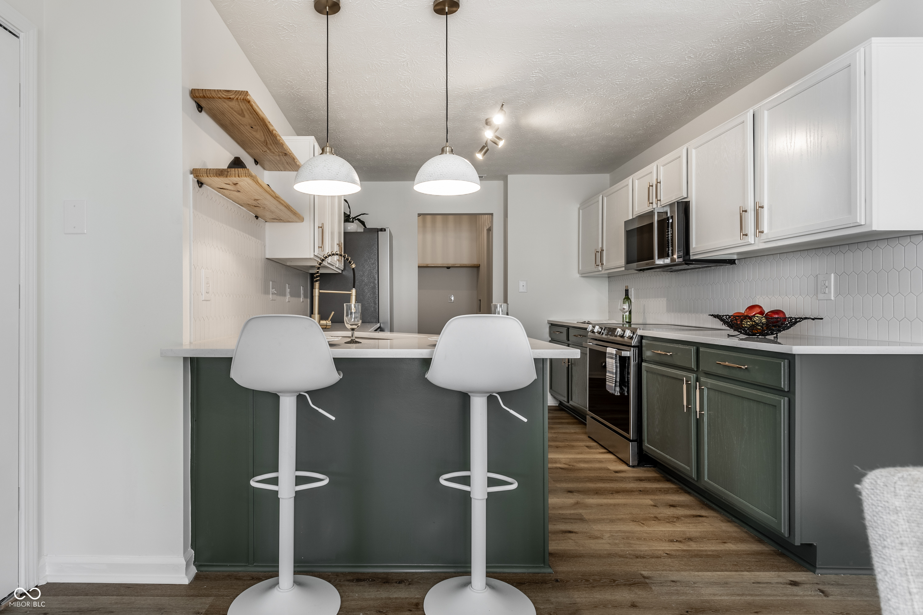 6596 Dunsdin Drive