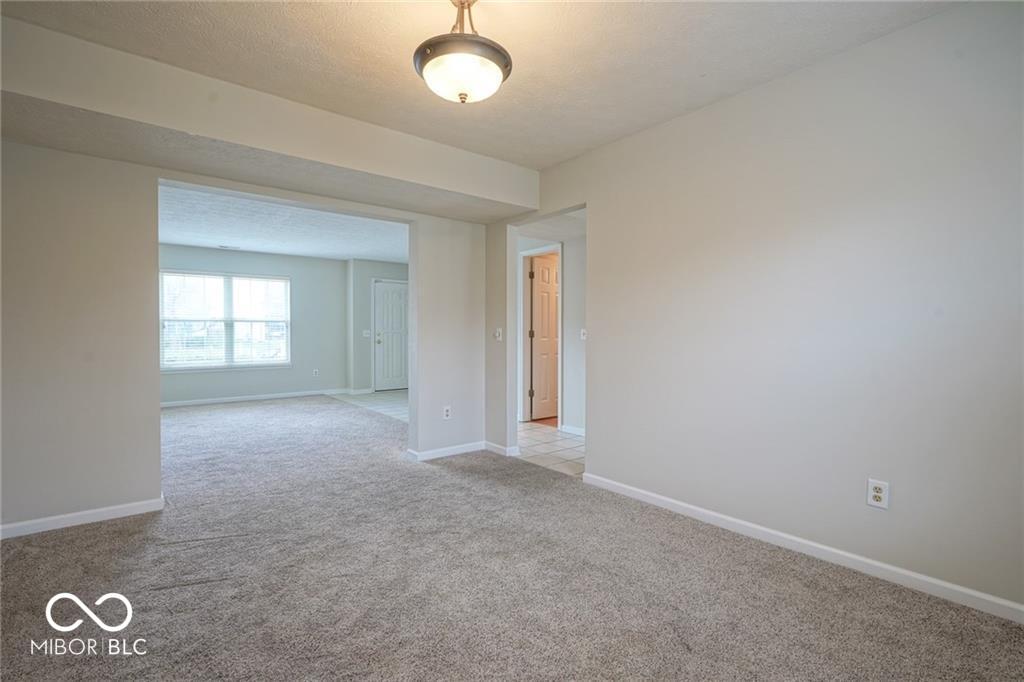 14931 Silver Thorne Way