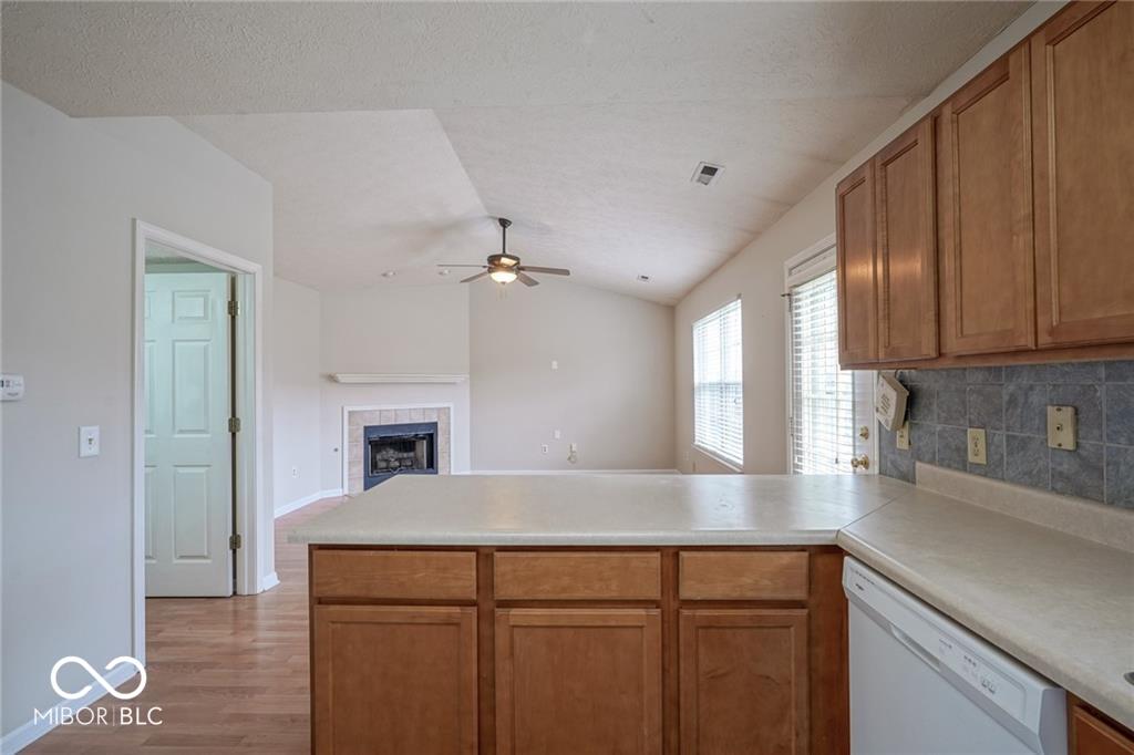 14931 Silver Thorne Way