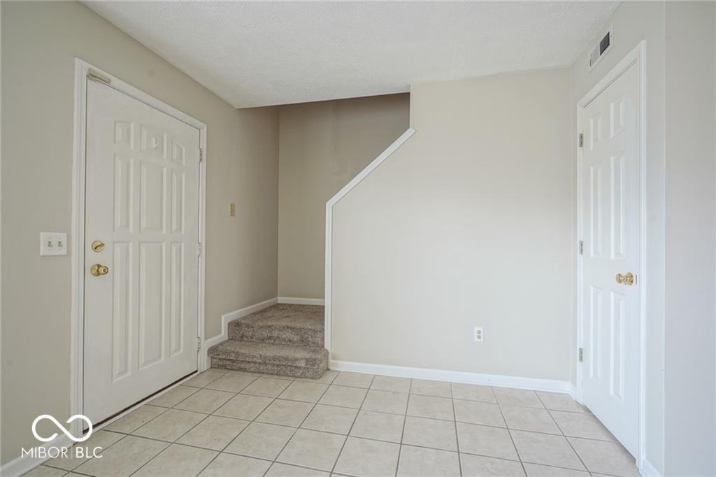 14931 Silver Thorne Way