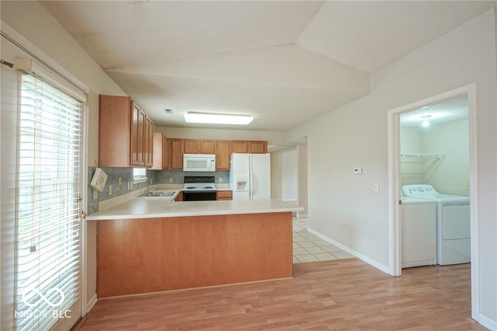 14931 Silver Thorne Way