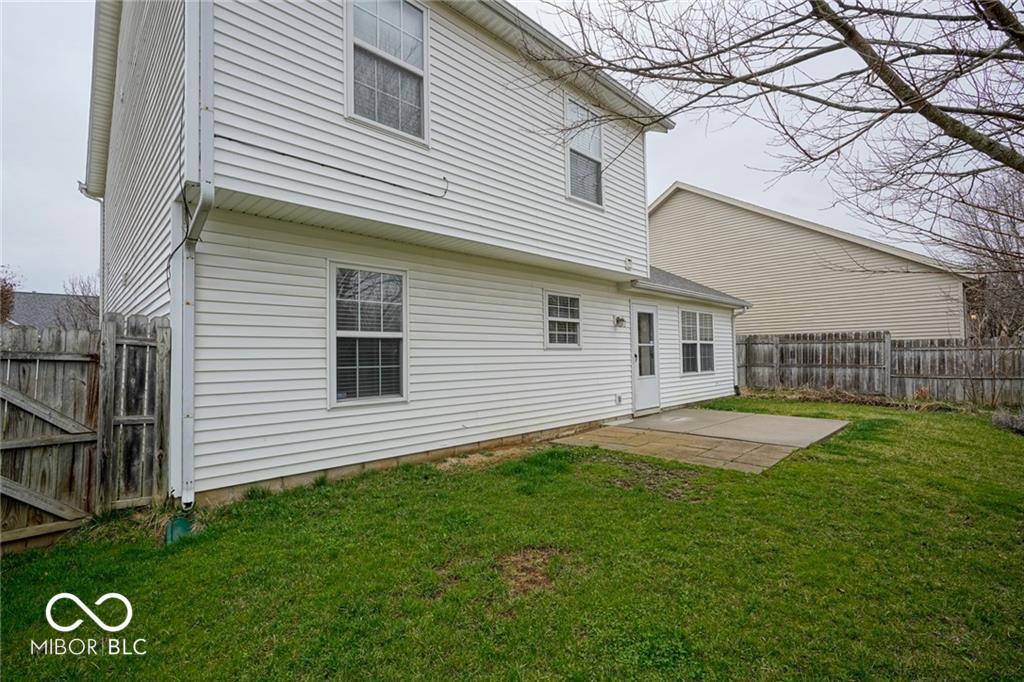 14931 Silver Thorne Way