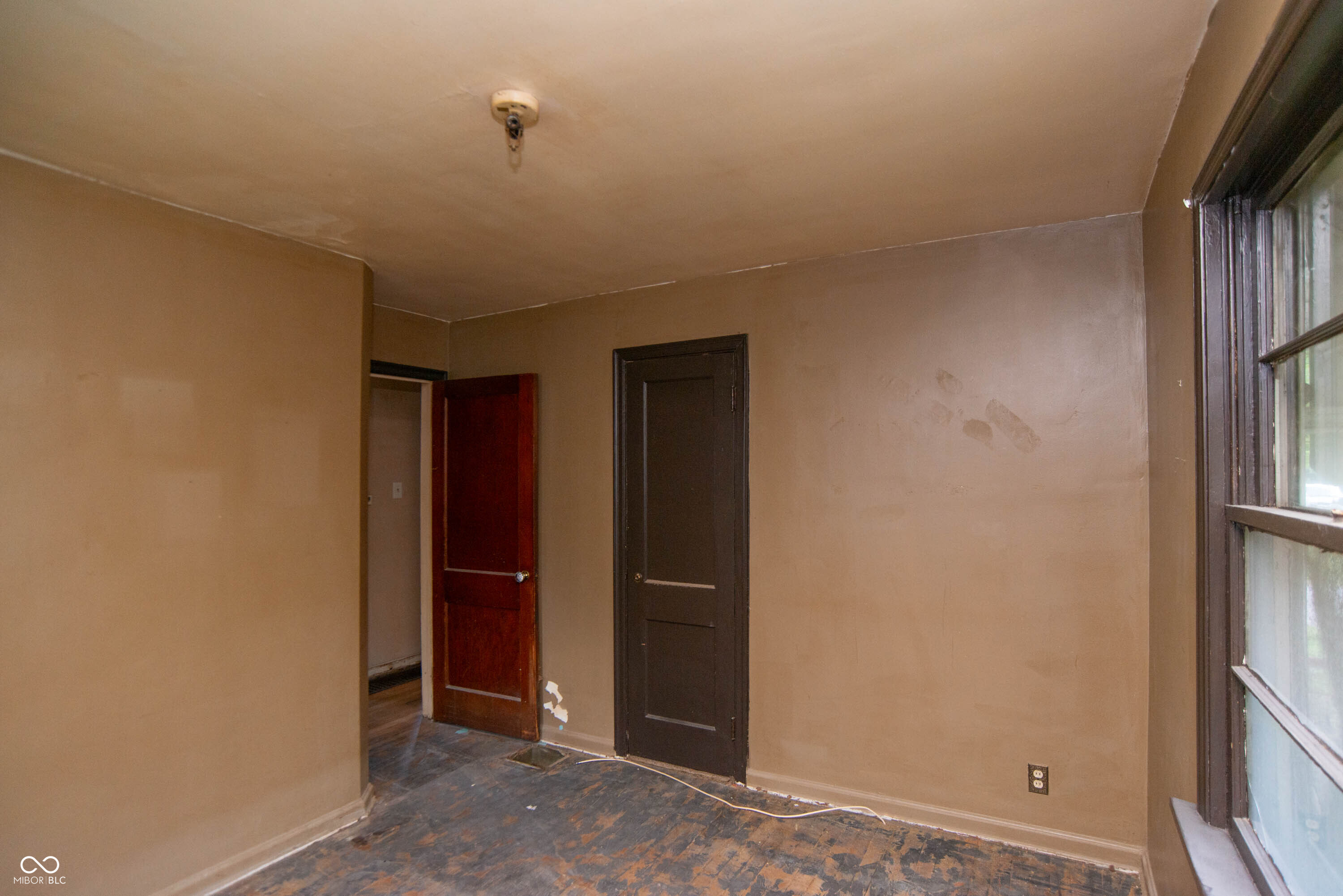 2001 Glenridge Drive