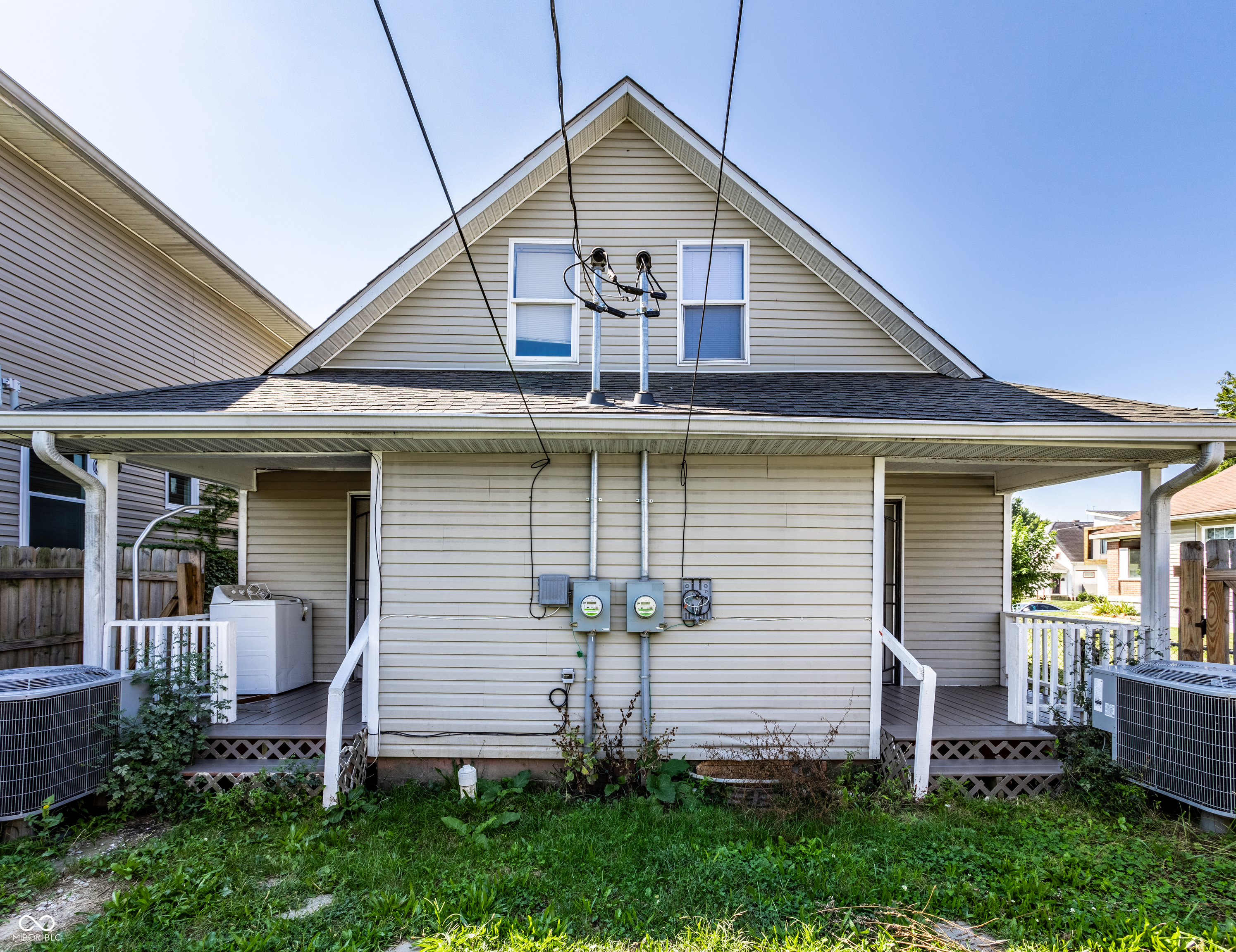 2610-2612 E North Street