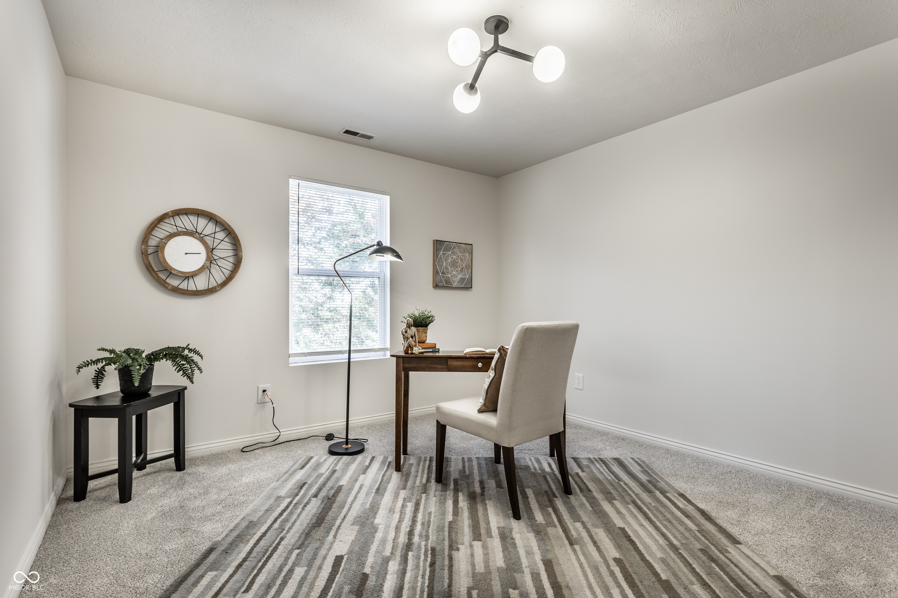 1084 Northcliffe Drive