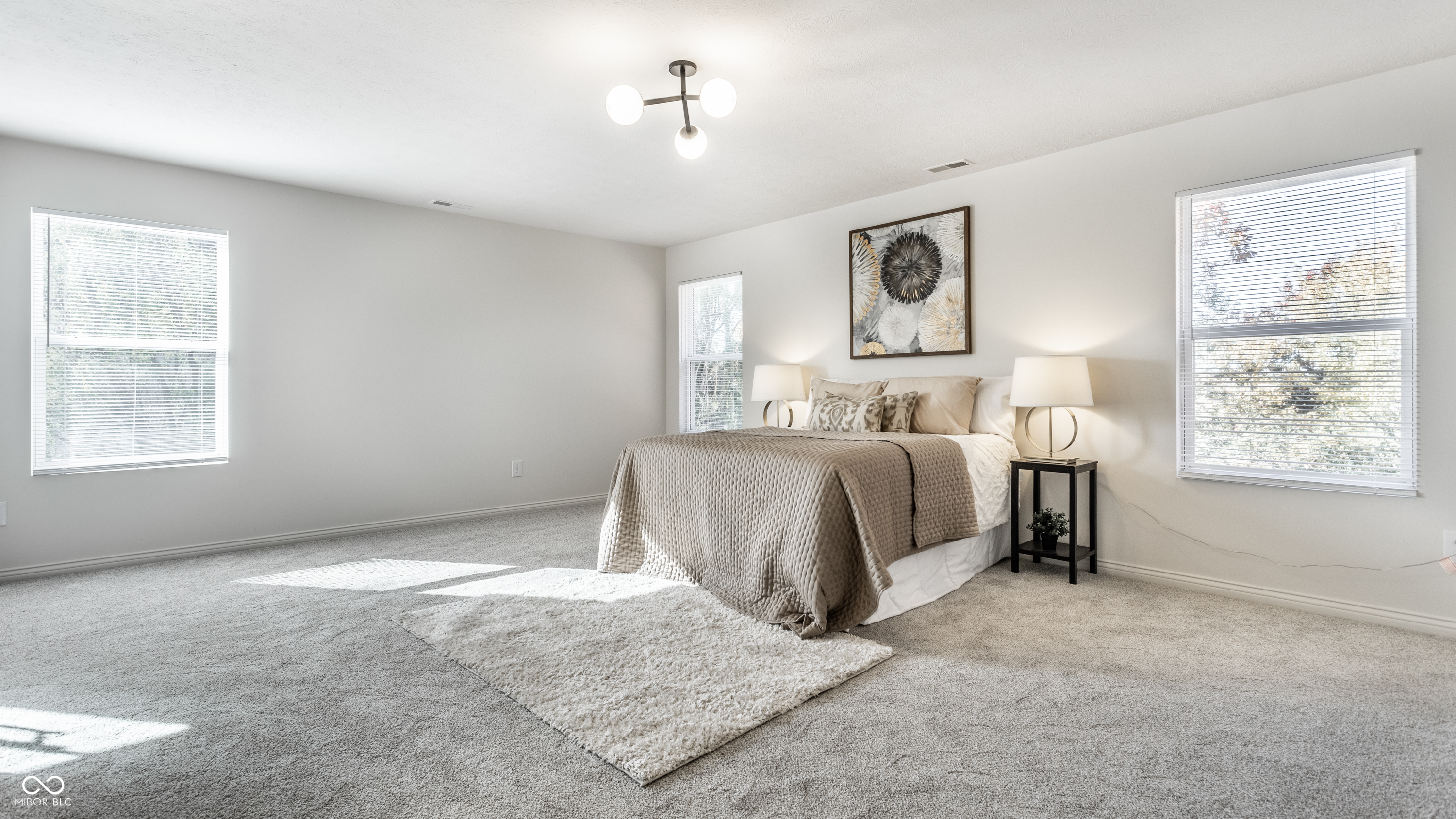 1084 Northcliffe Drive