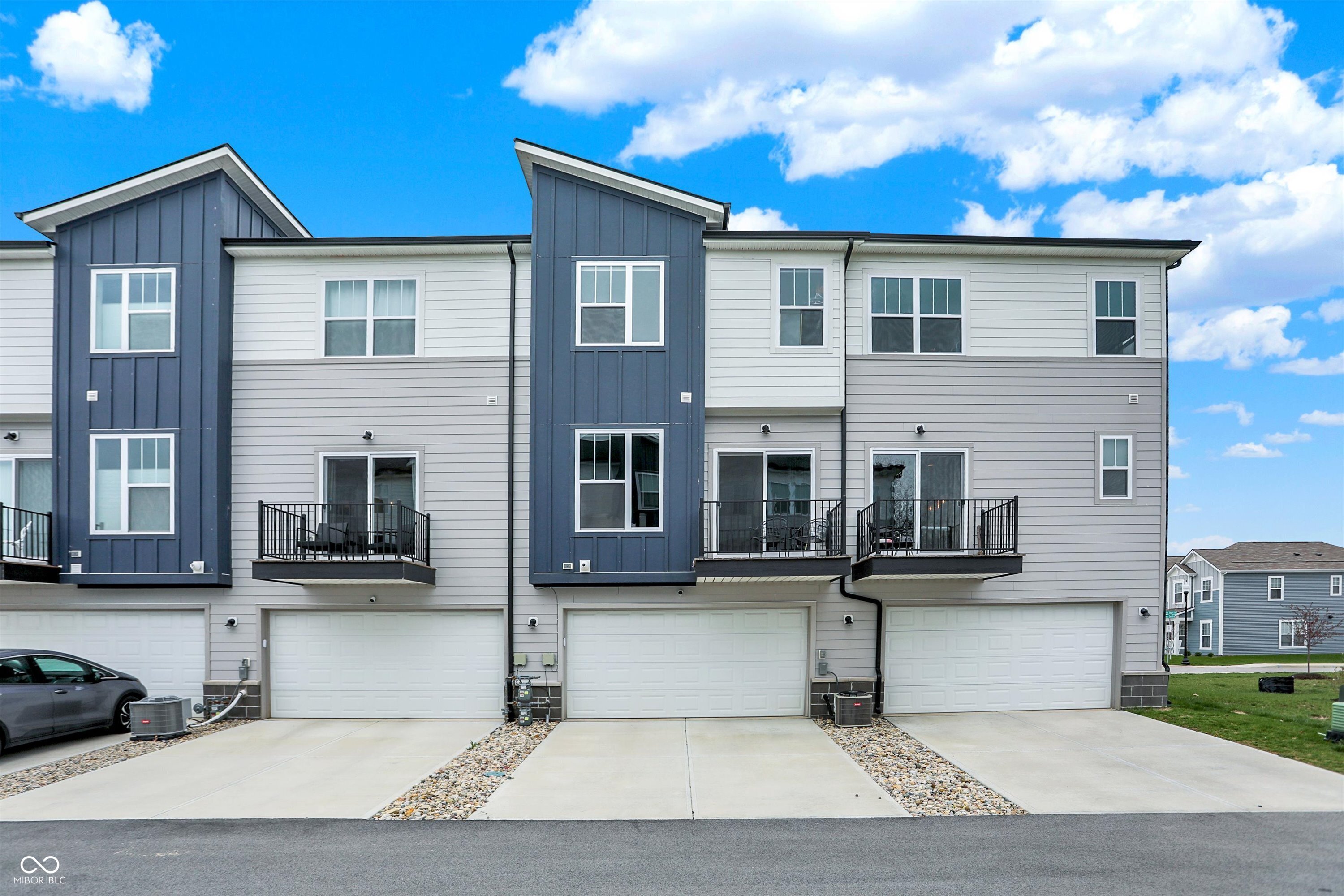 3123 Bolton Square Boulevard