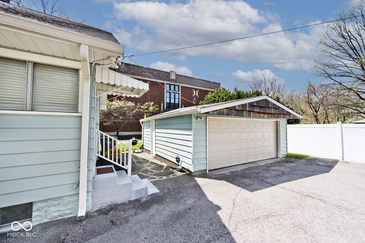 316 S Arlington Avenue