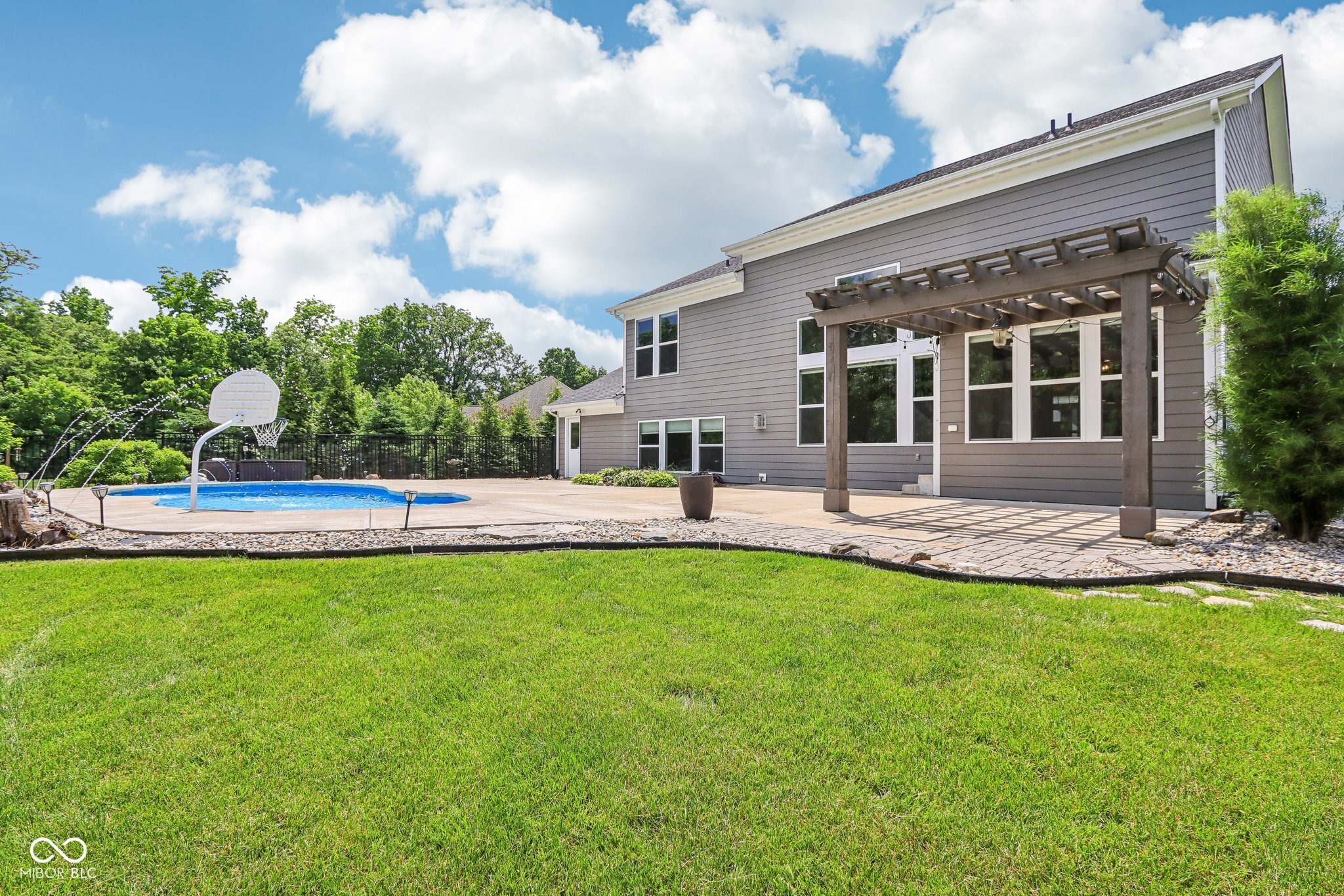 644 Ridge Gate Drive