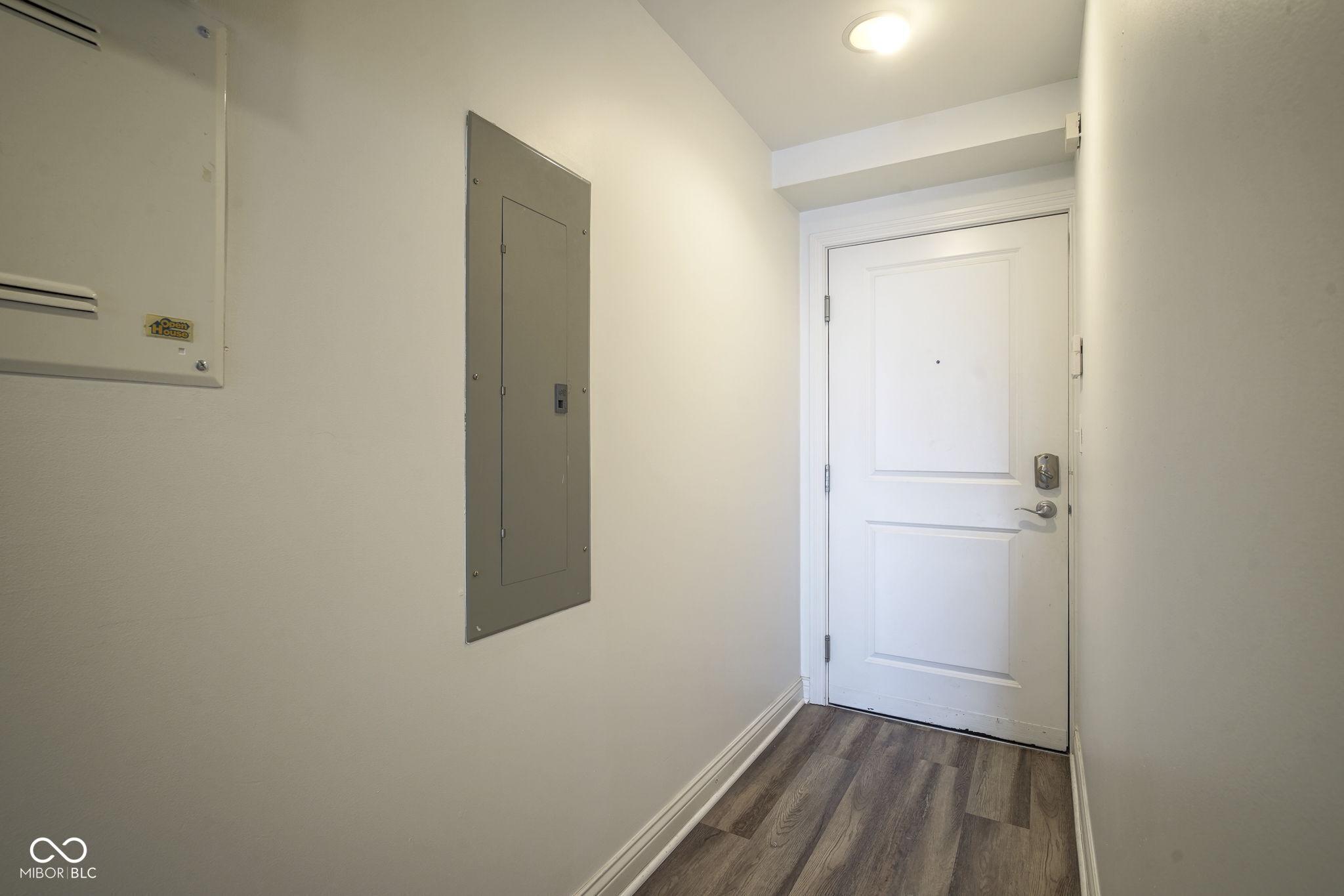 350 N Meridian Street Unit: 505