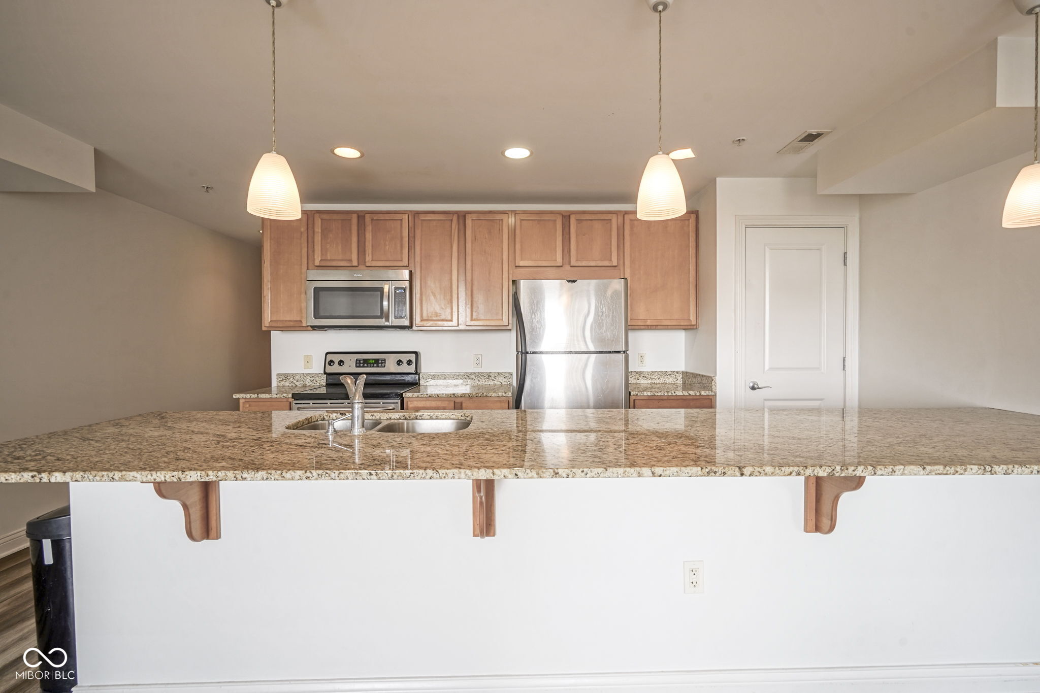 350 N Meridian Street Unit: 505