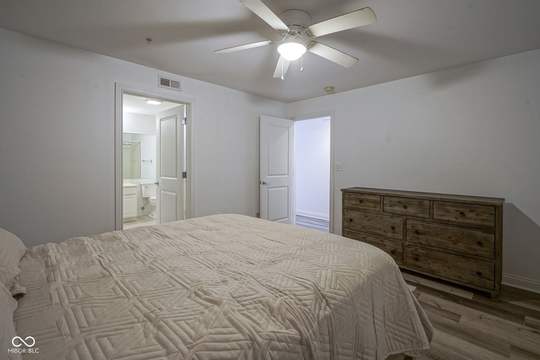 350 N Meridian Street Unit: 505